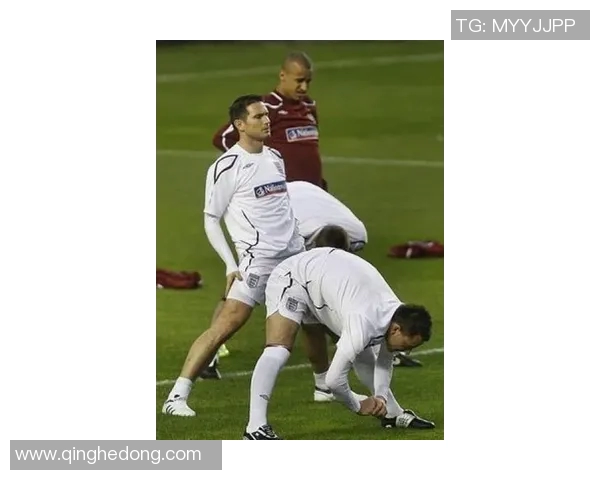 足球明星私下训练趣事大揭秘搞笑瞬间让你捧腹大笑的幕后花絮